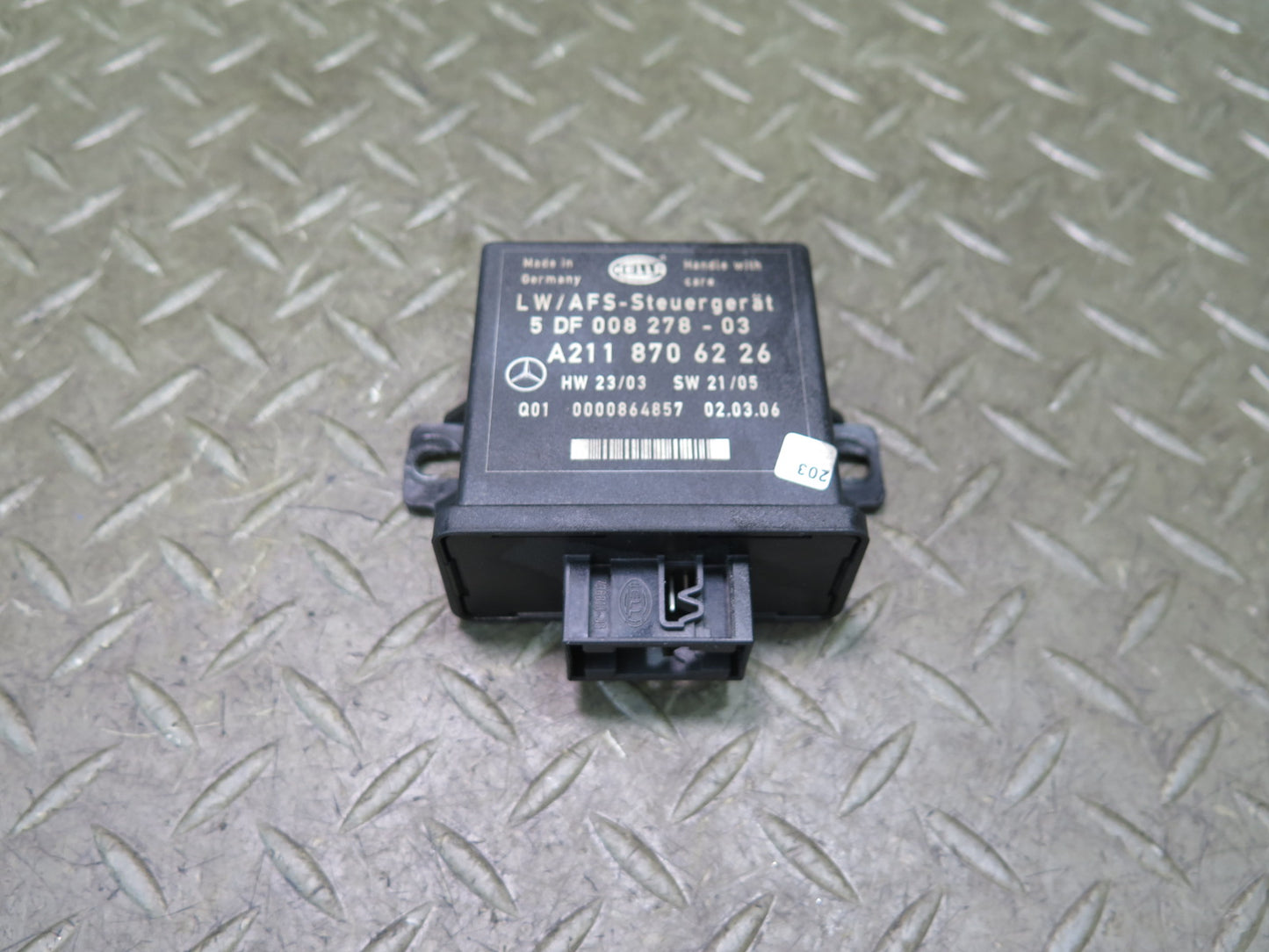 05-11 Mercedes R171 SLK Headlight Range Level Control Module 2118706226 OEM