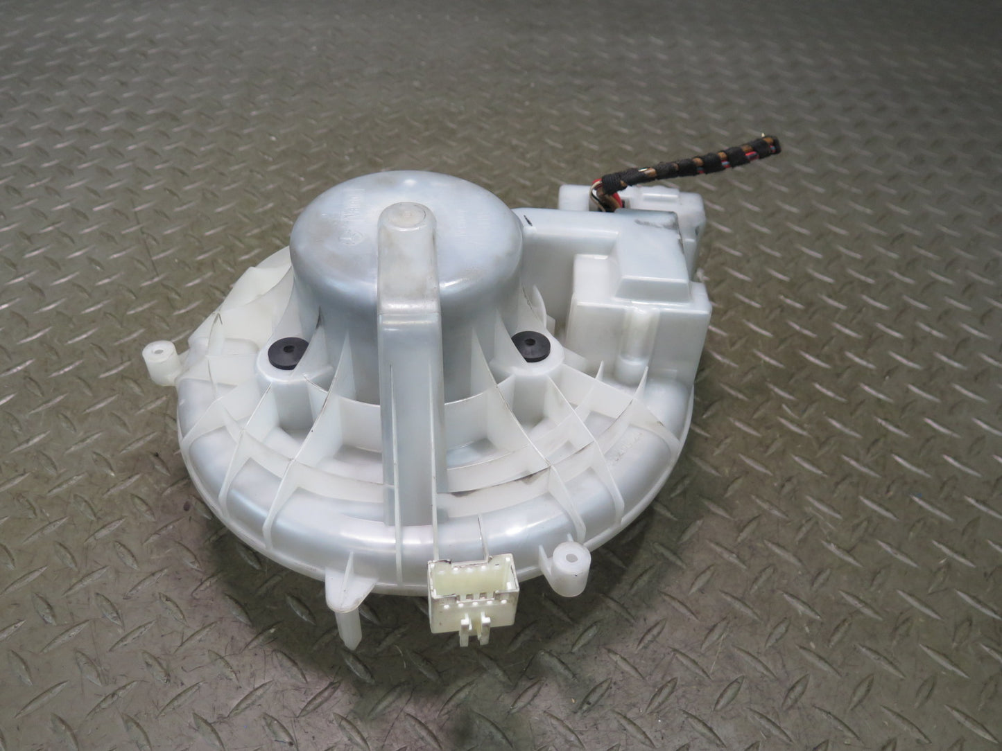 05-11 Mercedes R171 Slk-class A/C Heater Blower Motor Fan w Resistor OEM