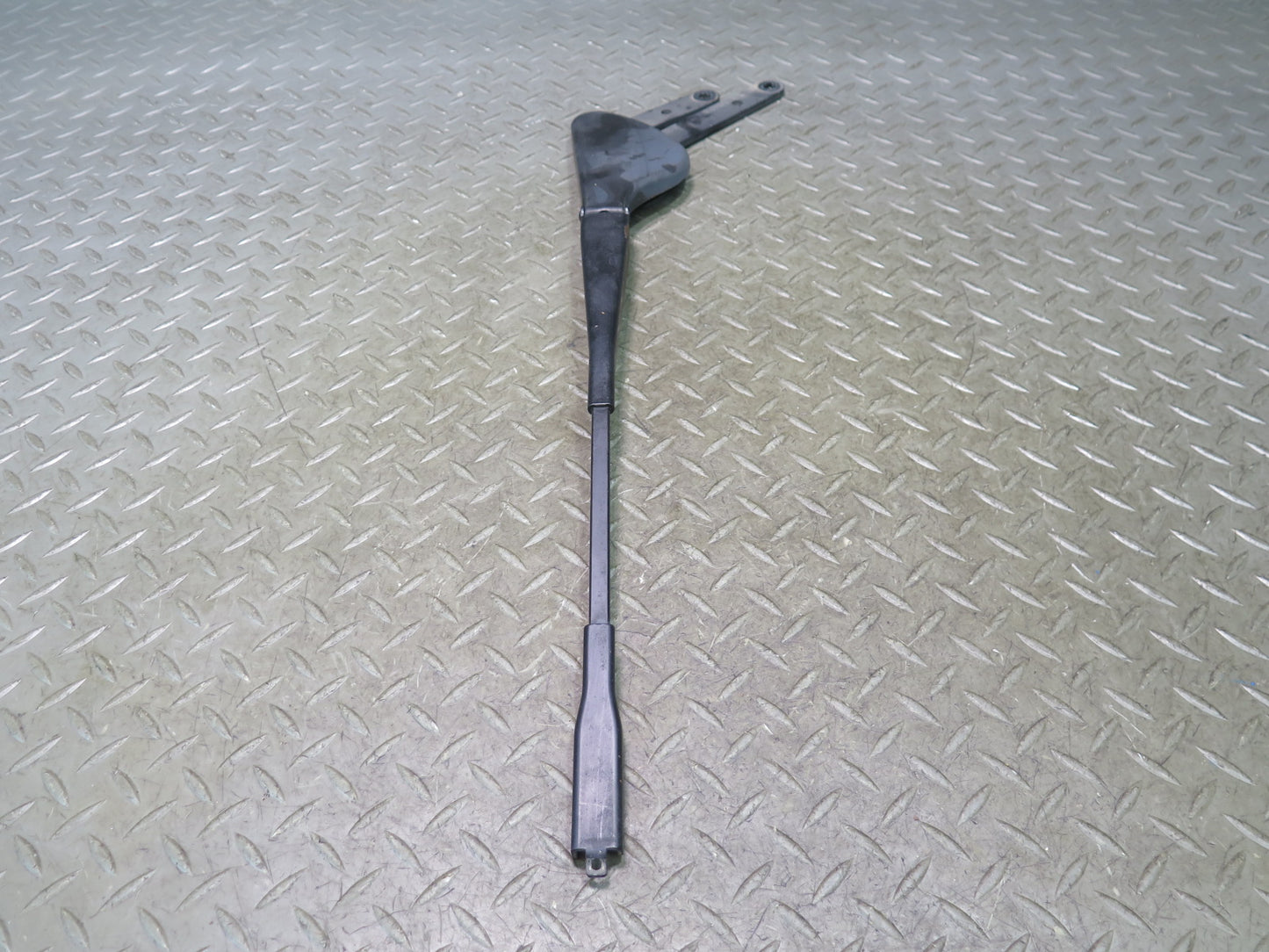 05-11 Mercedes R171 Slk-class Front Right Windshield Wiper Arm 1718200440 OEM