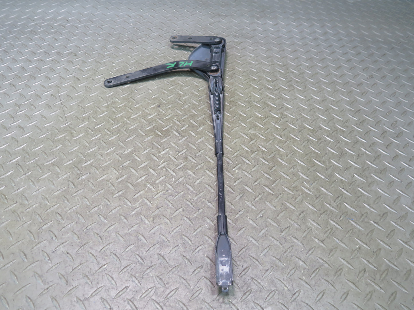 05-11 Mercedes R171 Slk-class Front Right Windshield Wiper Arm 1718200440 OEM