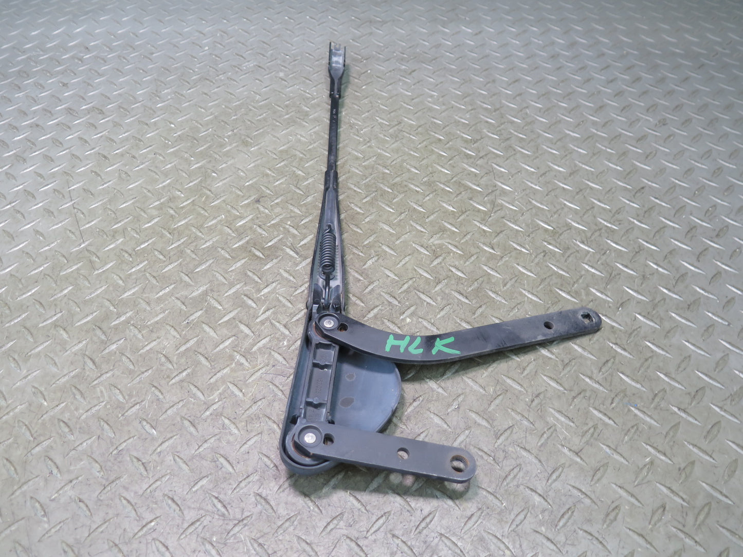 05-11 Mercedes R171 Slk-class Front Right Windshield Wiper Arm 1718200440 OEM