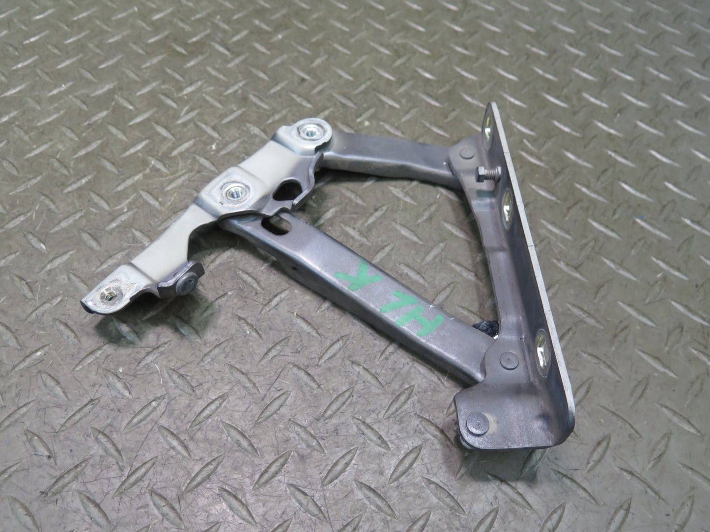 05-11 Mercedes R171 Slk-class Set of 2 Front Left & Right Hood Hinge OEM