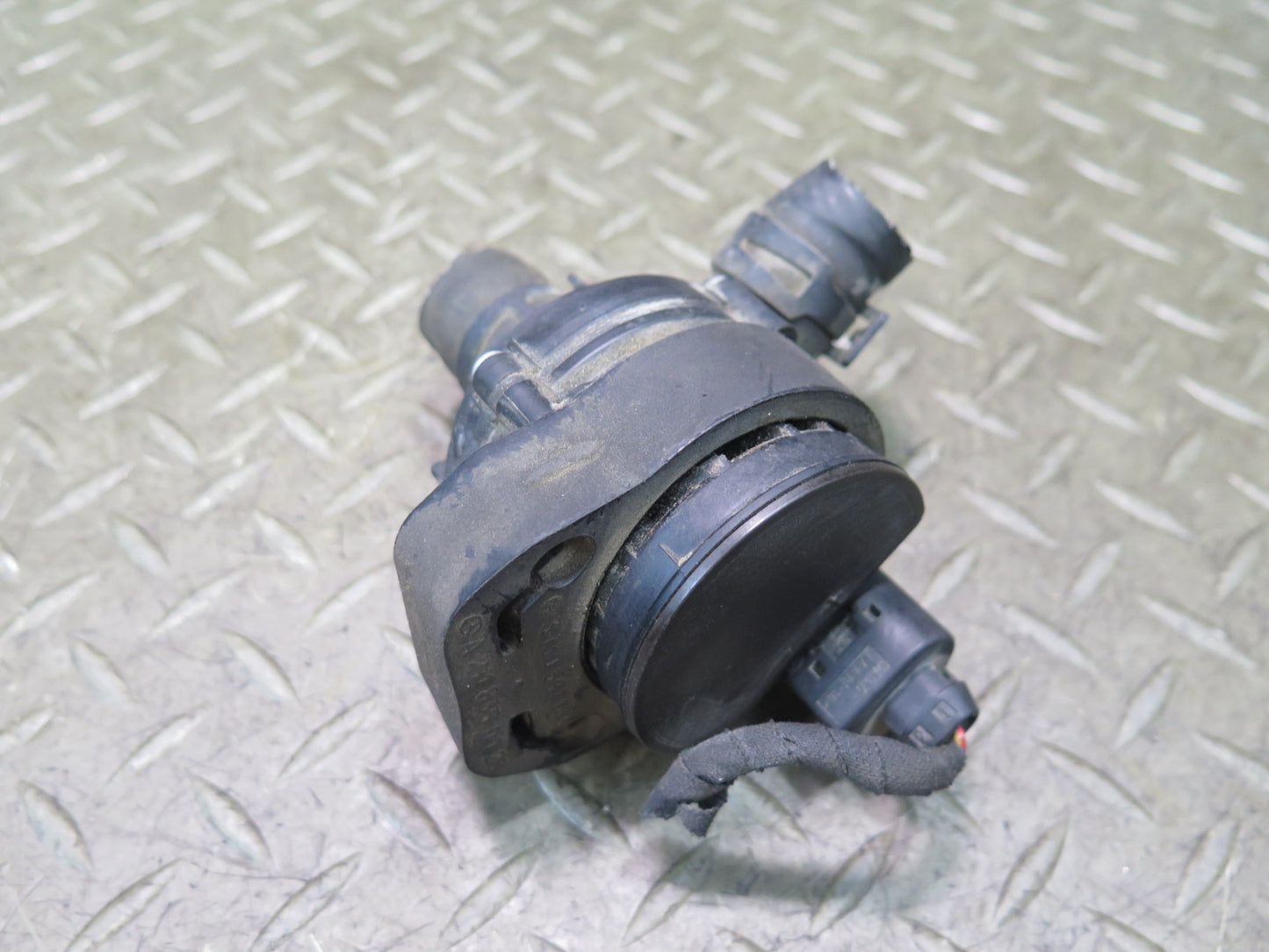 05-11 Mercedes R171 Slk-class Auxiliary AUX Coolant Water Pump OEM