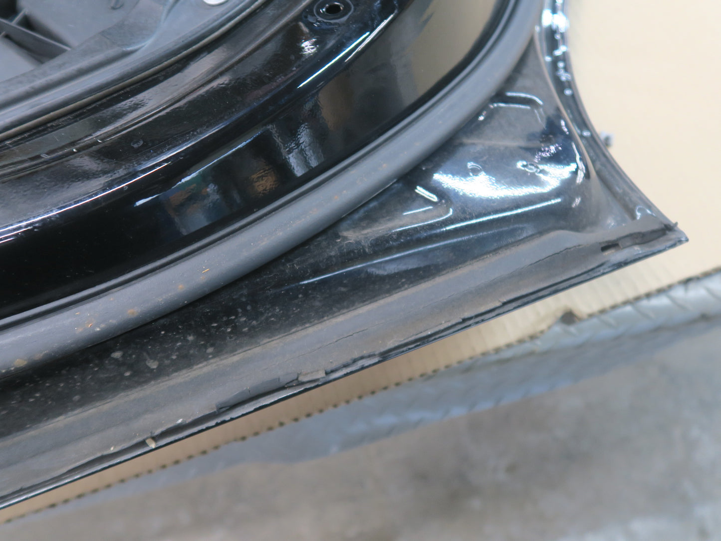 2012-2019 Mercedes W166 GLE ML Rear Right Door Shell Panel w Glass