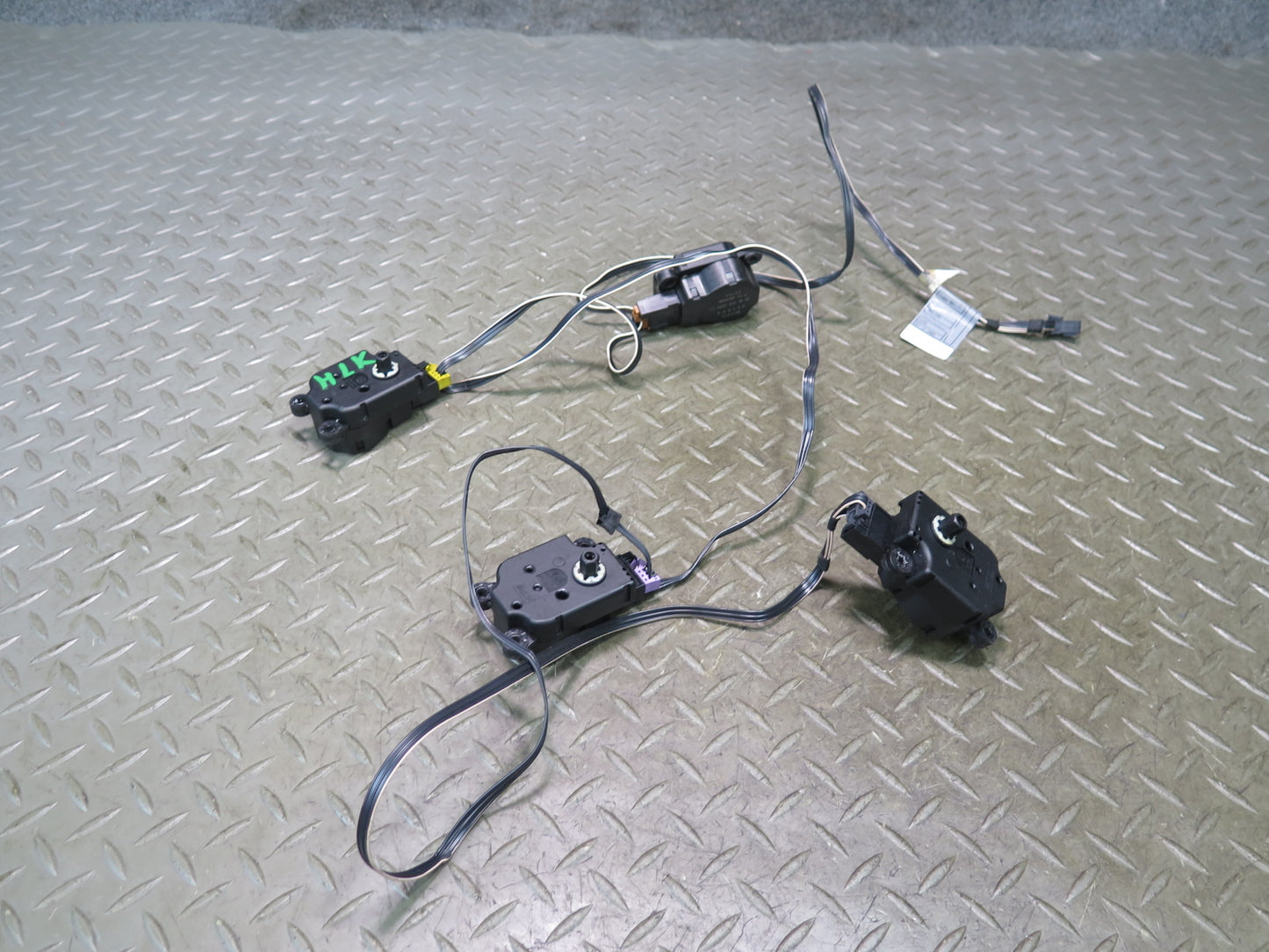 05-11 Mercedes R171 Slk-class A/C Heater Flap Door Actuator Motor Wiring Set OEM