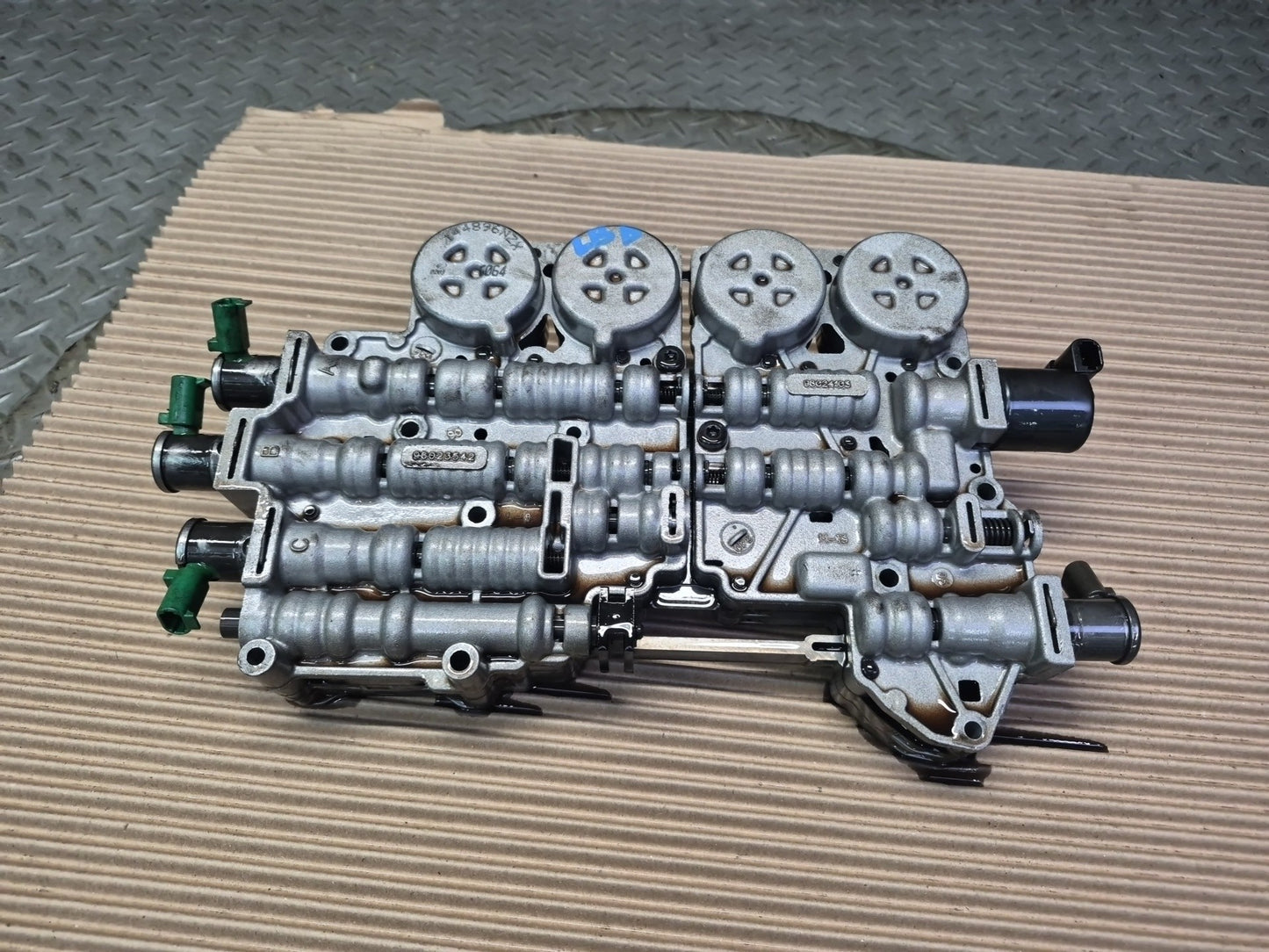 04-06 BMW E46 330ci M54 A5S 390R A/T Transmission Valve Body Mechatronic OEM