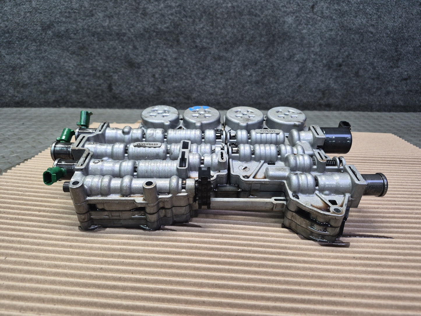 04-06 BMW E46 330ci M54 A5S 390R A/T Transmission Valve Body Mechatronic OEM