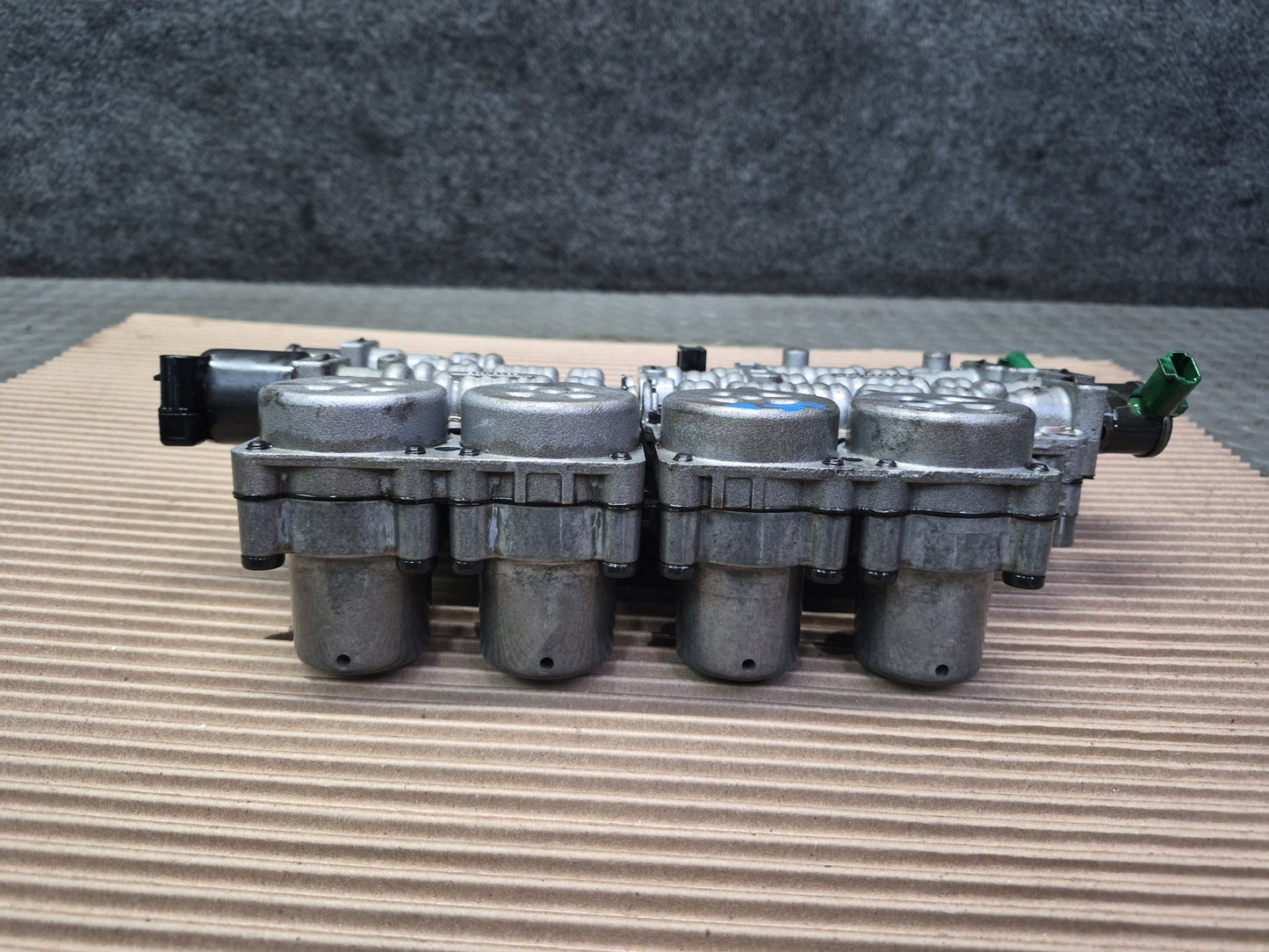 04-06 BMW E46 330ci M54 A5S 390R A/T Transmission Valve Body Mechatronic OEM