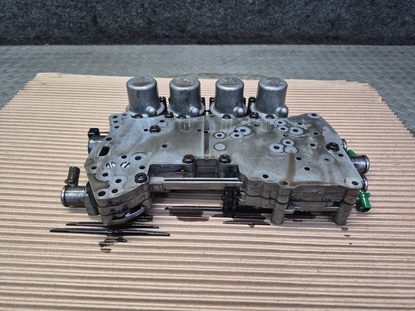 04-06 BMW E46 330ci M54 A5S 390R A/T Transmission Valve Body Mechatronic OEM
