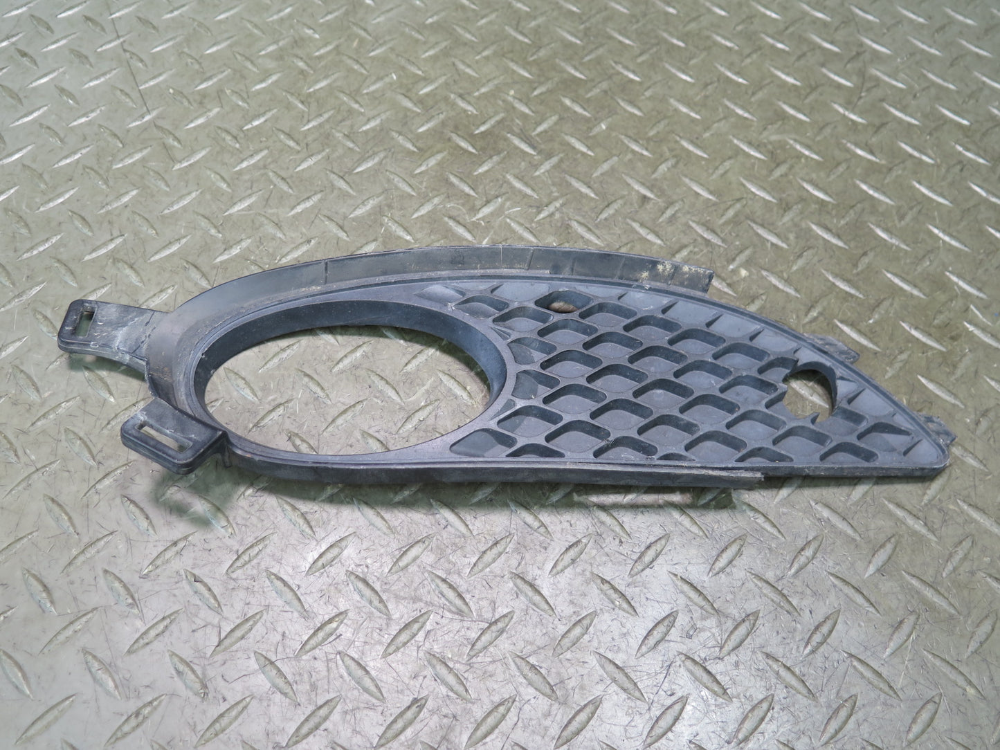 05-08 Mercedes R171 Slk-class Set of 2 Front  Bumper Fog Light Insert Grille OEM