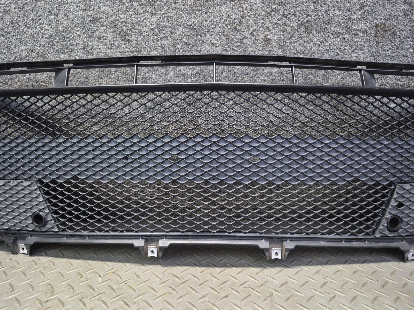 2012-2015 Mercedes W166 ML63 AMG Front Bumper Lower Center Insert Grille