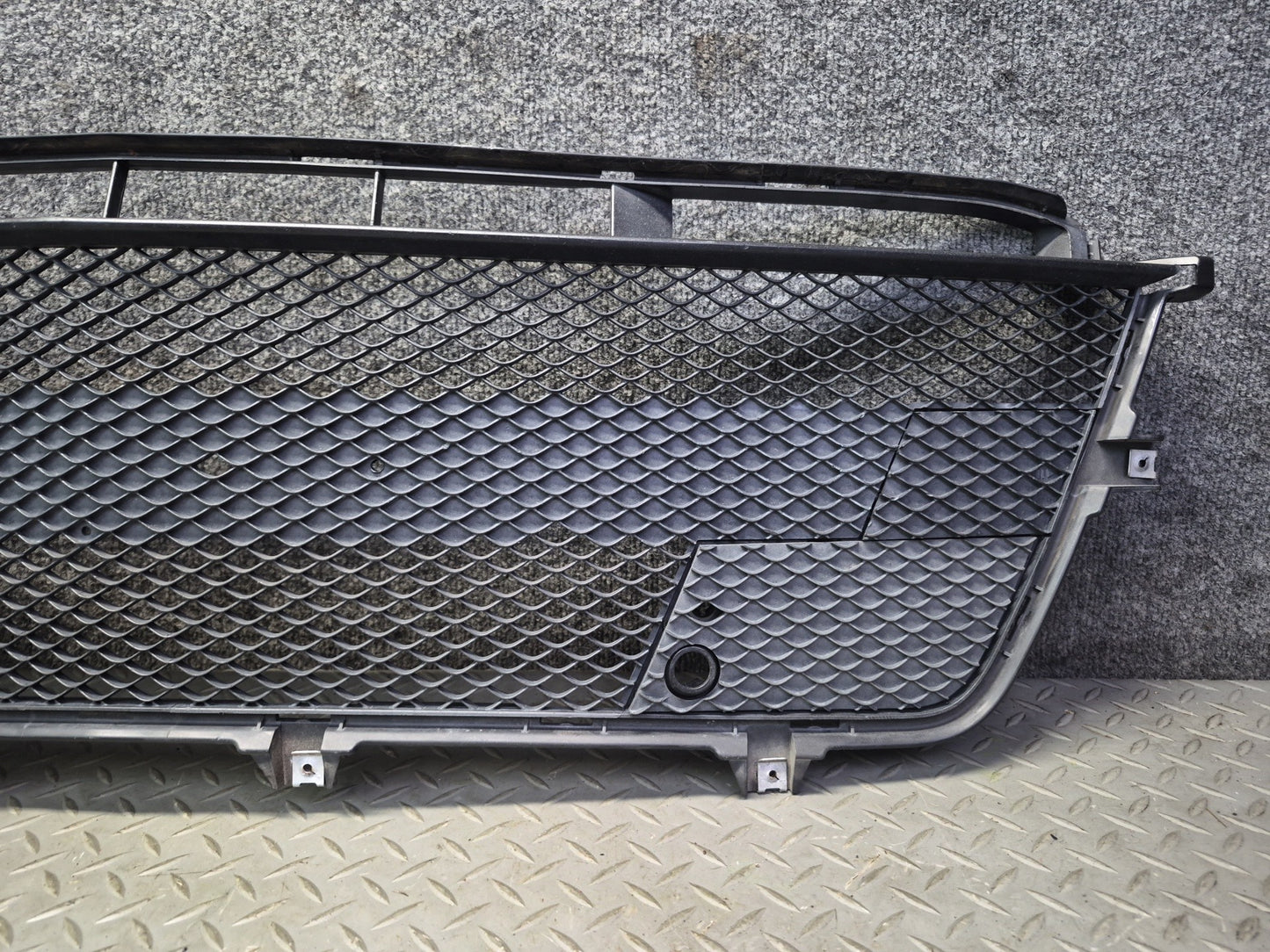 2012-2015 Mercedes W166 ML63 AMG Front Bumper Lower Center Insert Grille