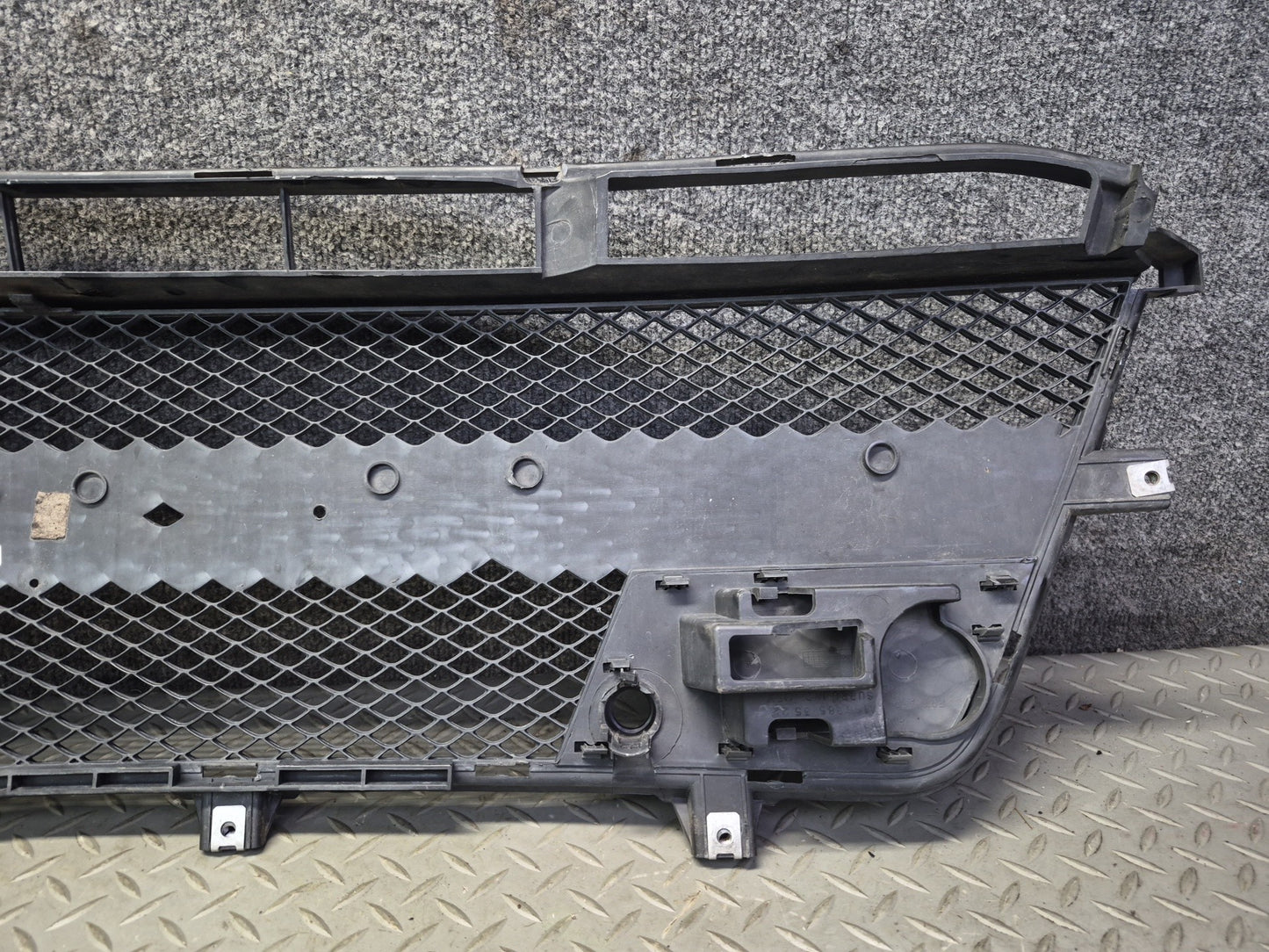 2012-2015 Mercedes W166 ML63 AMG Front Bumper Lower Center Insert Grille