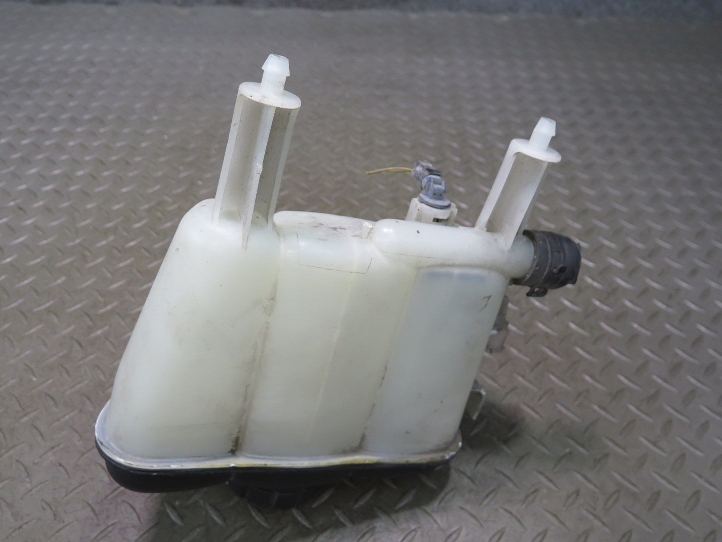 05-11 Mercedes R171 SLK Engine Coolant Expansion Overflow Reservoir Tank OEM