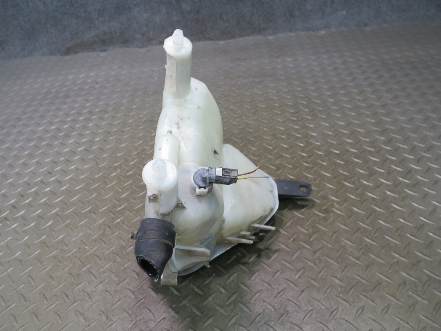 05-11 Mercedes R171 SLK Engine Coolant Expansion Overflow Reservoir Tank OEM