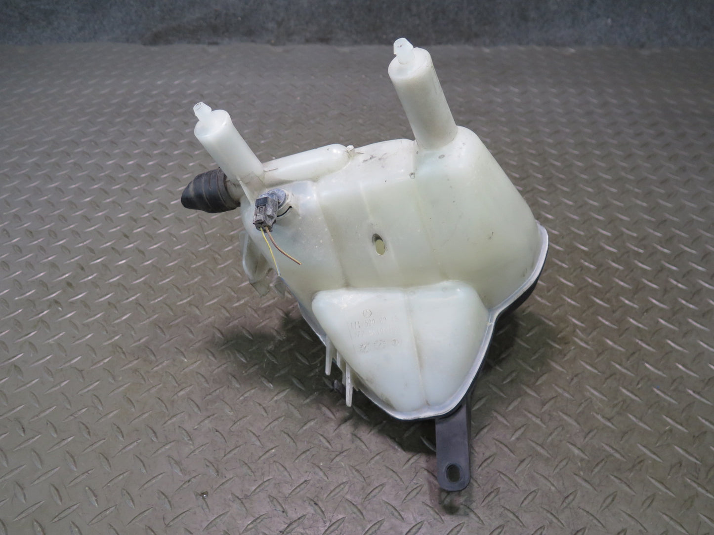 05-11 Mercedes R171 SLK Engine Coolant Expansion Overflow Reservoir Tank OEM