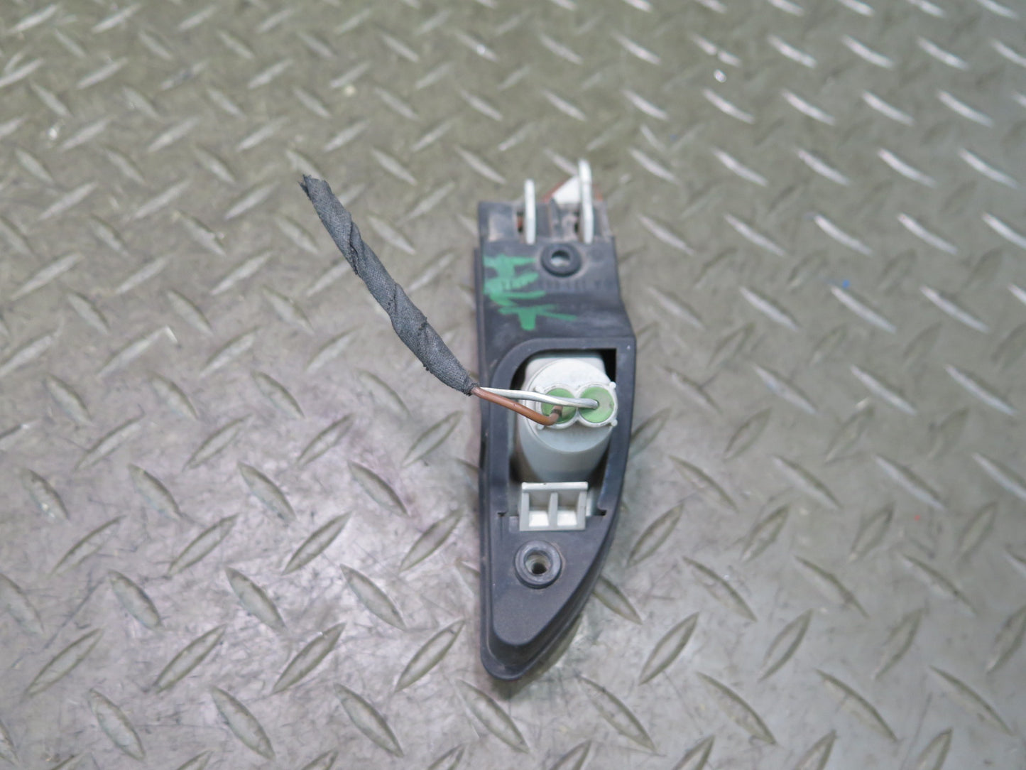 05-08 Mercedes R171 Slk-class Set of 2 Front Bumper Side Marker Light Lamp OEM