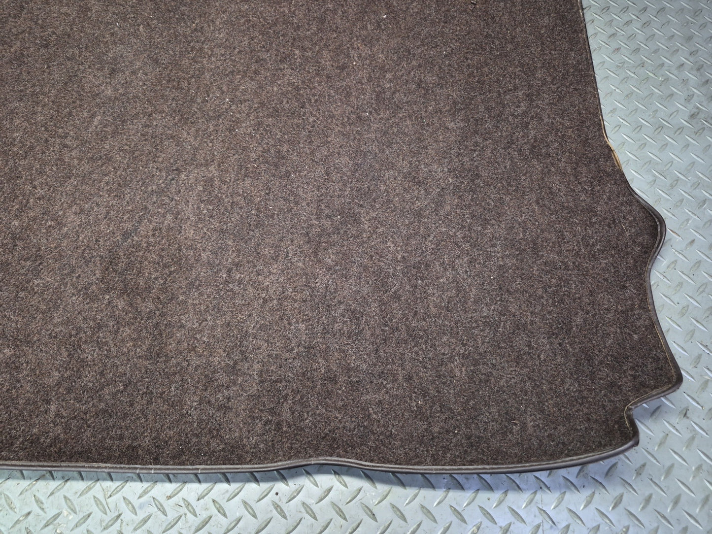 86-91 Mercedes W126 560SEL Sedan Rear Trunk Floor MAT Carpet Cover Brown Damaged