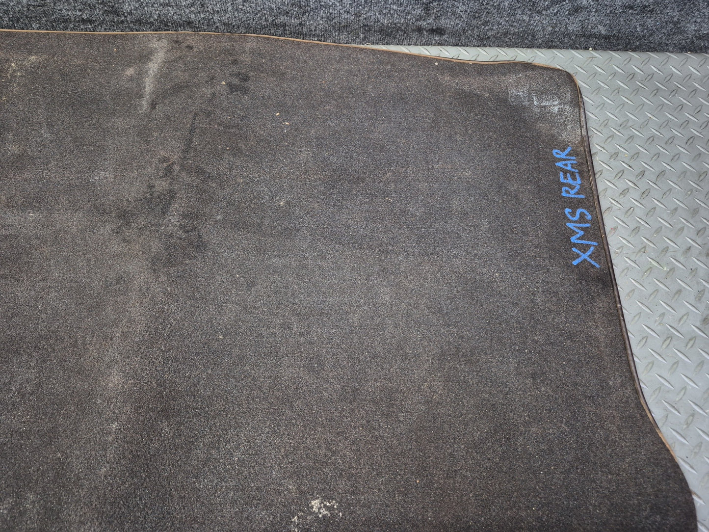 86-91 Mercedes W126 560SEL Sedan Rear Trunk Floor MAT Carpet Cover Brown Damaged