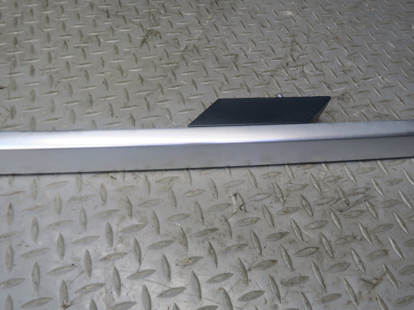 2012-2015 Mercedes W166 Ml-class Set of 2 Left & Right Roof Rack Rail OEM