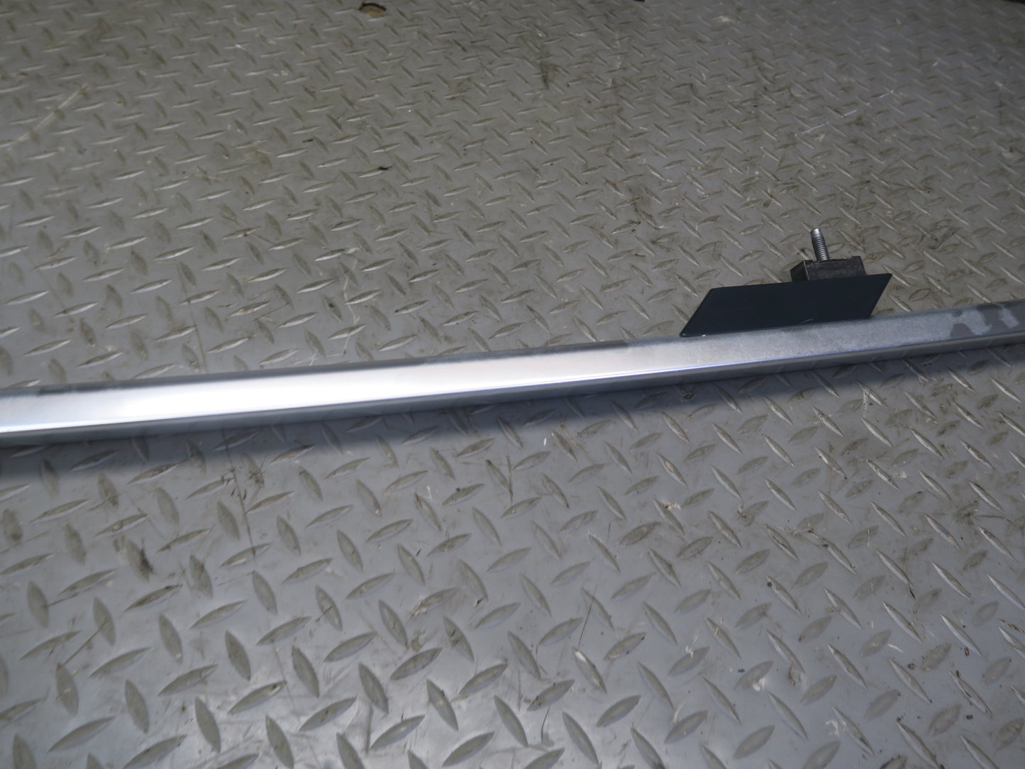 2012-2015 Mercedes W166 Ml-class Set of 2 Left & Right Roof Rack Rail OEM
