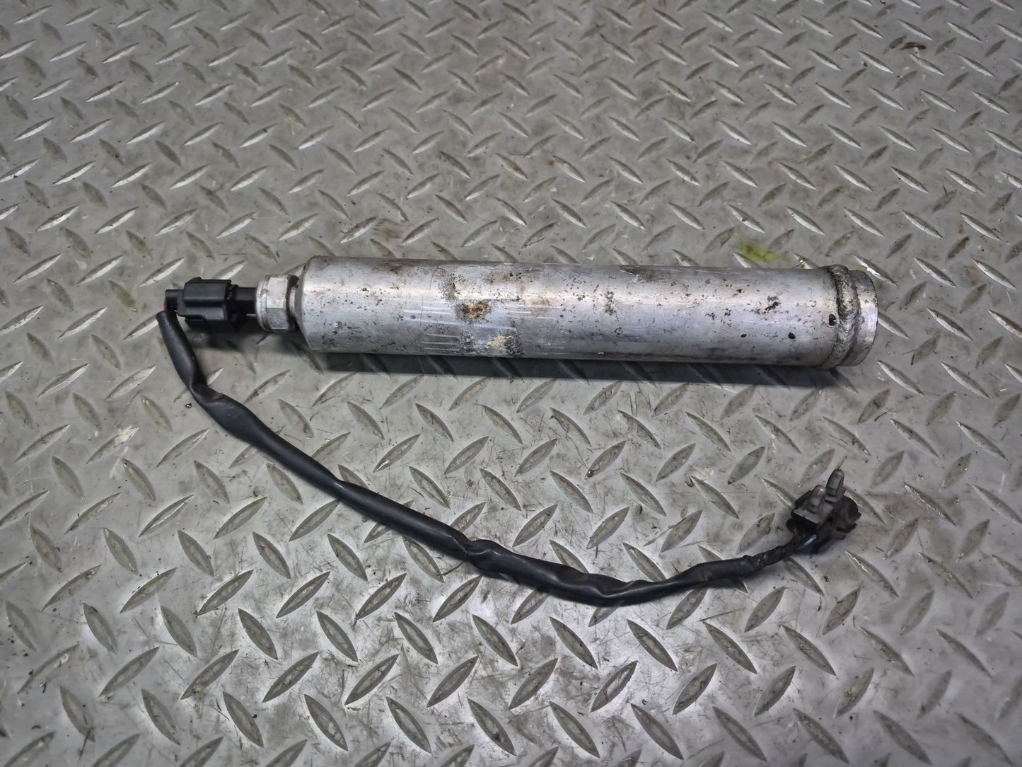 04-06 Nissan 350Z Convertible A/C Air Conditioning Hose Pipe Line Dryer Set OEM