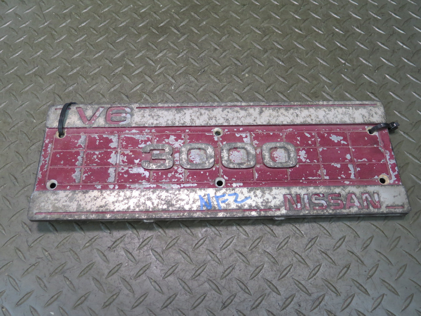 84-86 Nissan Z31 300ZX VG30E NON Turbo Engine Plate Cover w Mount Set OEM