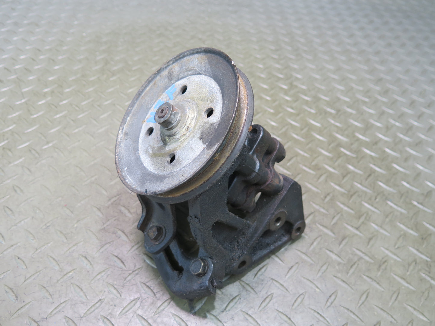84-86 Nissan Z31 300ZX NA Power Steering Pump w Pulley OEM