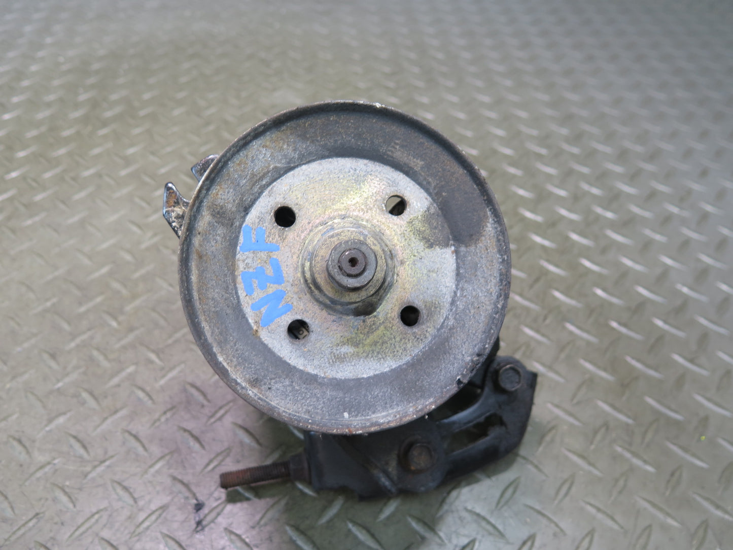 84-86 Nissan Z31 300ZX NA Power Steering Pump w Pulley OEM
