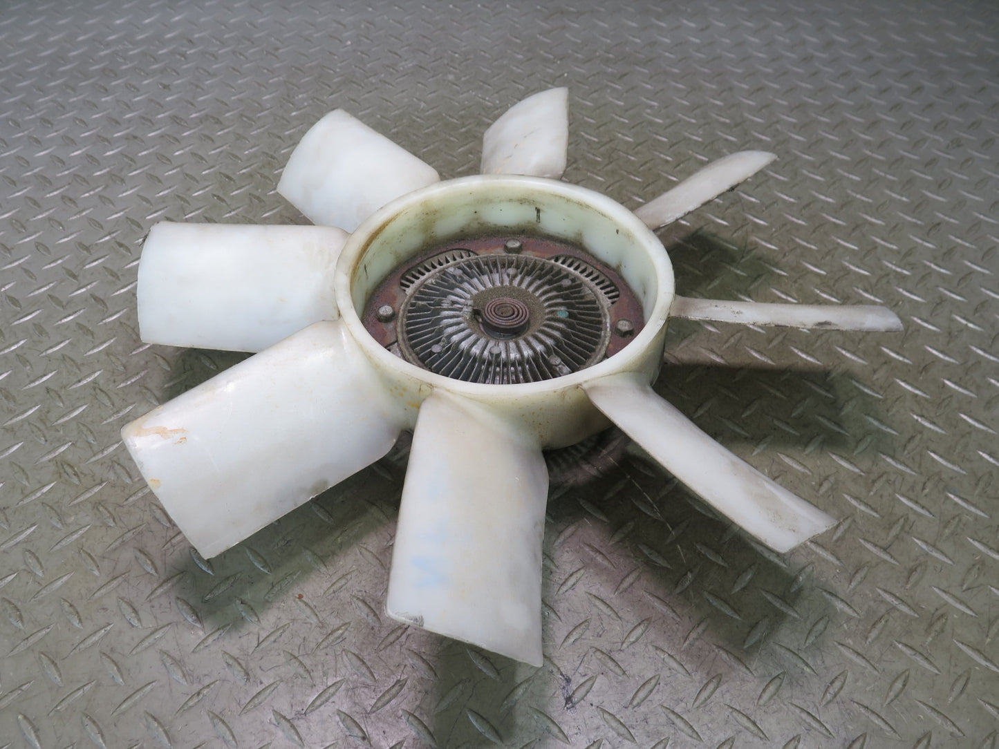 84-89 Nissan Z31 300ZX 3.0L VG30 Engine Cooling Fan Blade & Clutch OEM