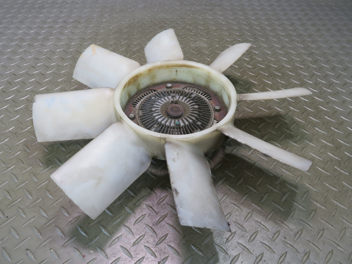 84-89 Nissan Z31 300ZX 3.0L VG30 Engine Cooling Fan Blade & Clutch OEM
