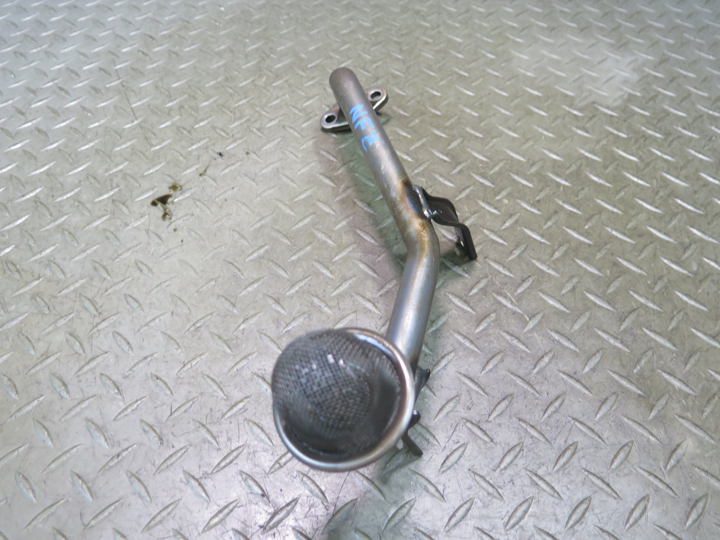 84-86 Nissan Z31 300ZX VG30E NON Turbo Engine Oil Baffle Feed Pickup Tube OEM
