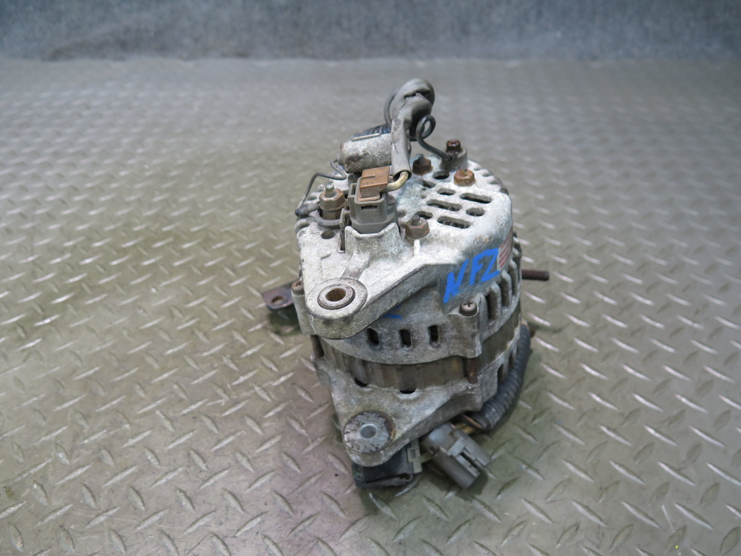 84-86 Nissan Z31 300ZX NA Engine Alternator Generator OEM
