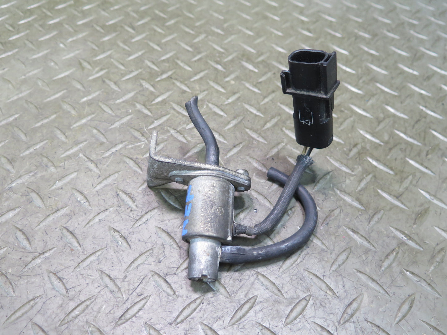 84-86 Nissan Z31 300ZX NON Turbo Vacuum Valve Solenoid GV126-117A