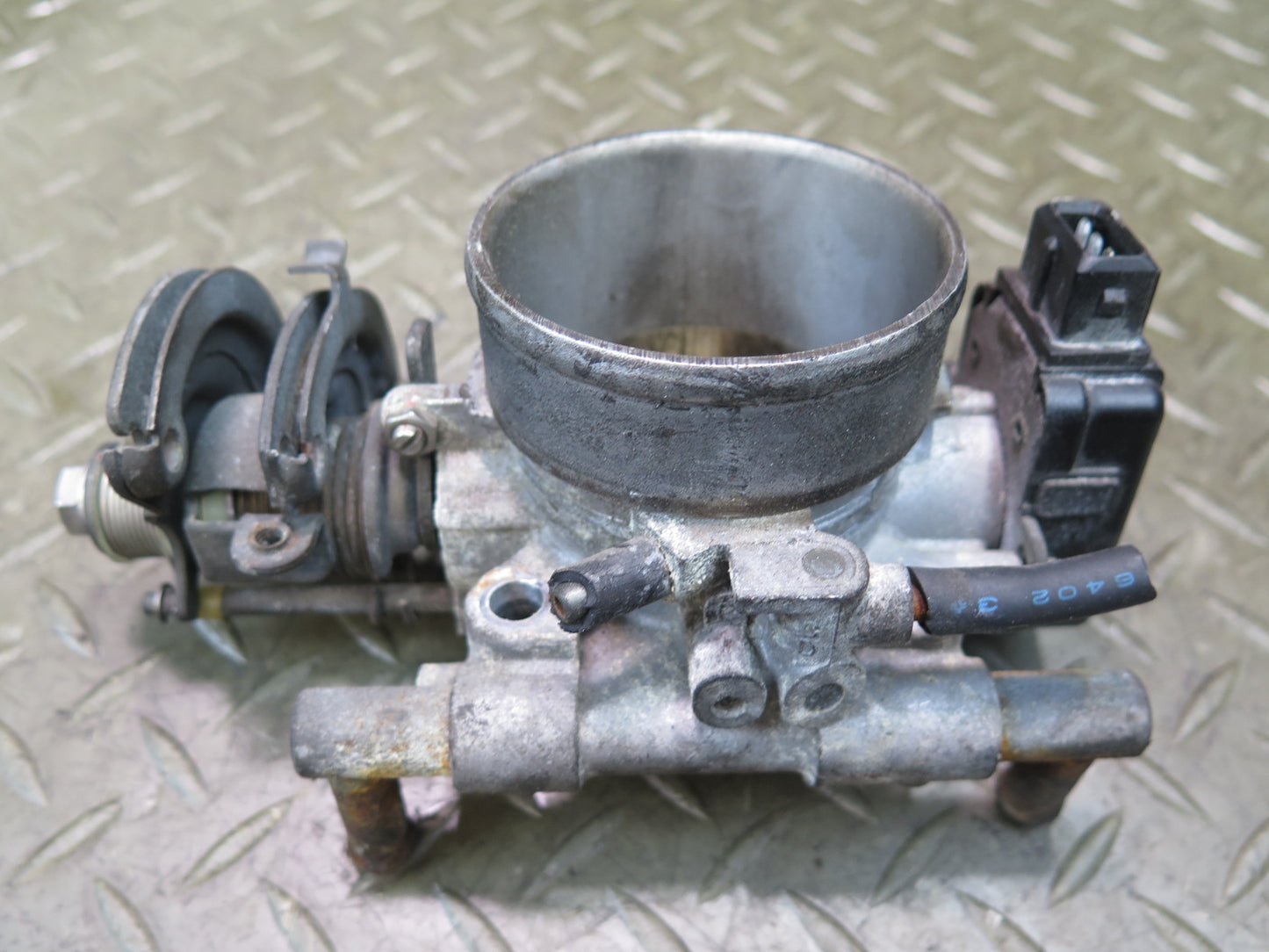 84-86 Nissan Z31 300ZX 3.0L VG30E NON Turbo Engine Throttle Body OEM