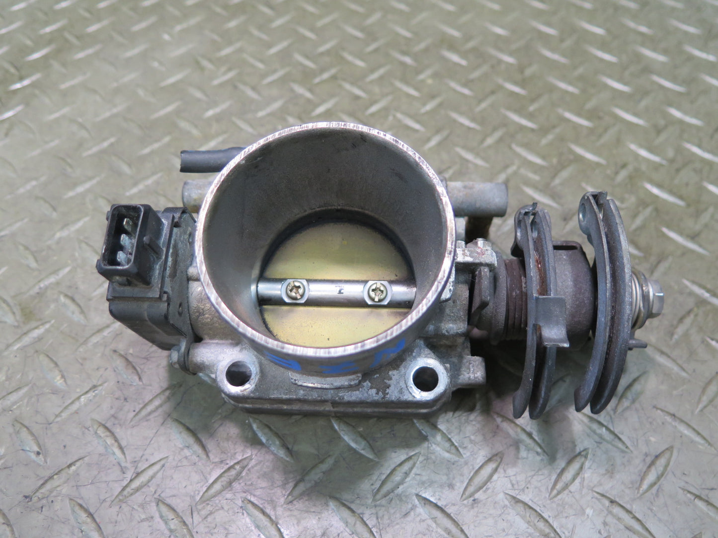 84-86 Nissan Z31 300ZX 3.0L VG30E NON Turbo Engine Throttle Body OEM