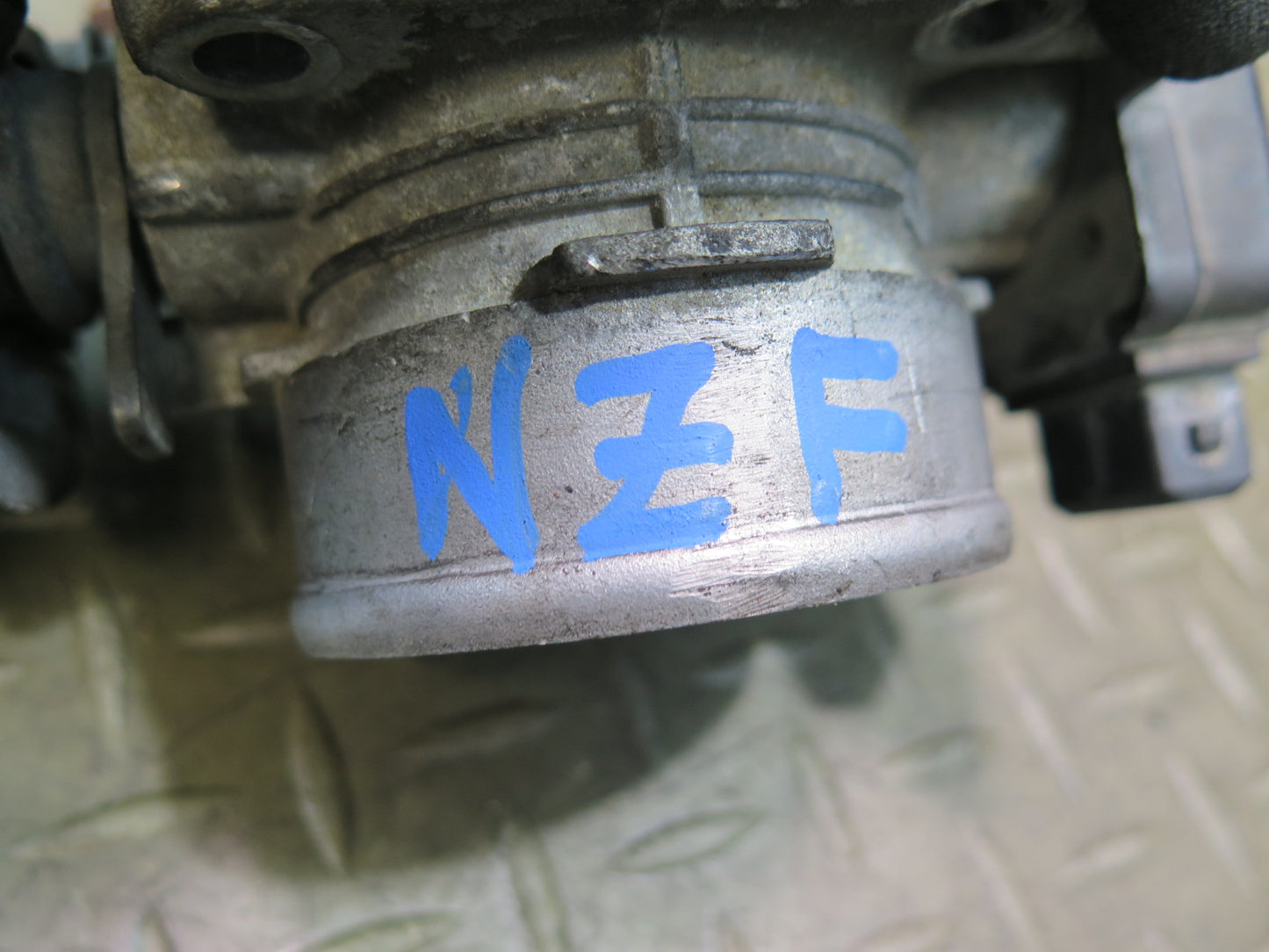 84-86 Nissan Z31 300ZX 3.0L VG30E NON Turbo Engine Throttle Body OEM