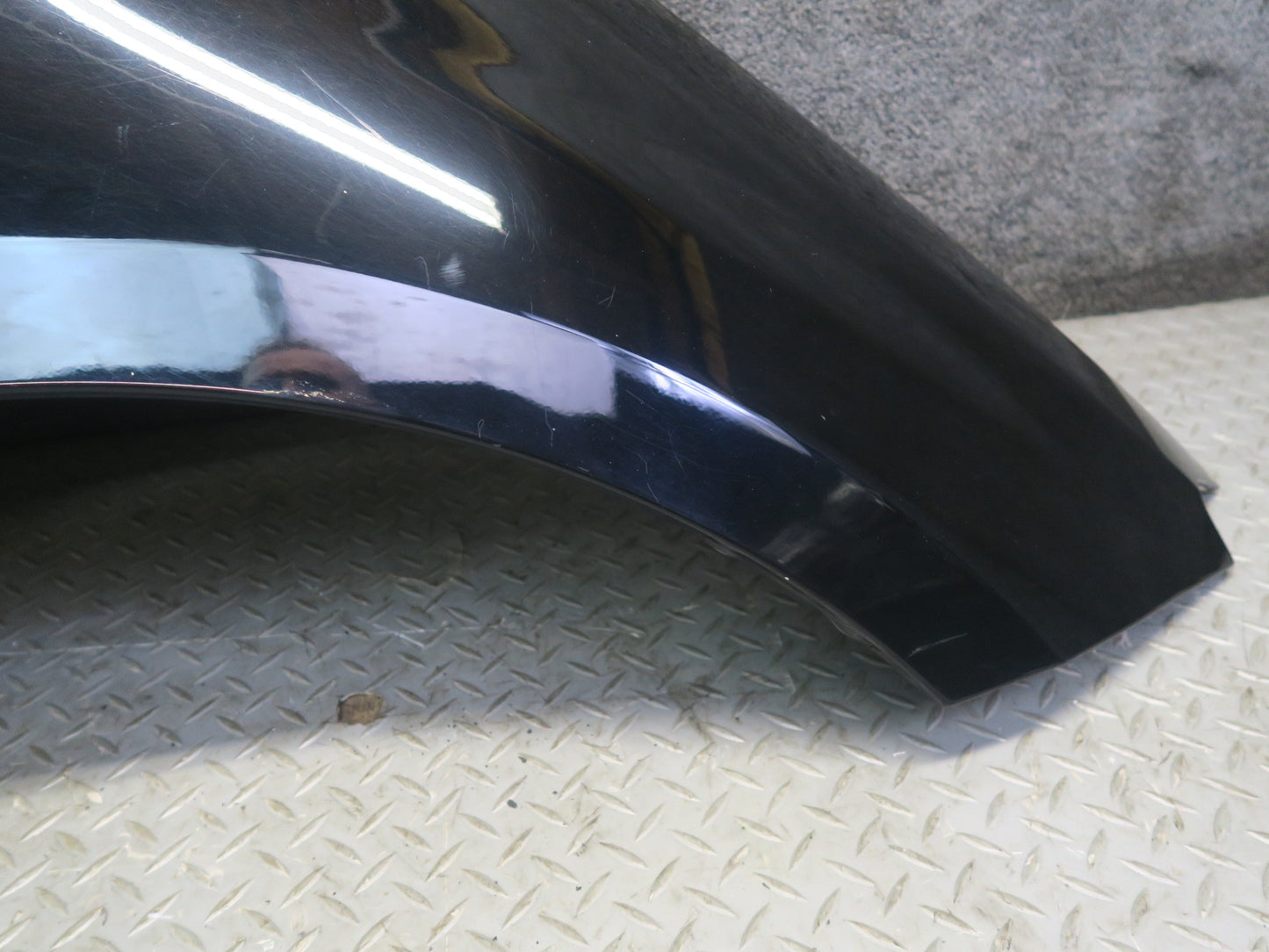 2012-2015 Mercedes W166 ML63 AMG Front Right Fender Shell Panel Black OEM