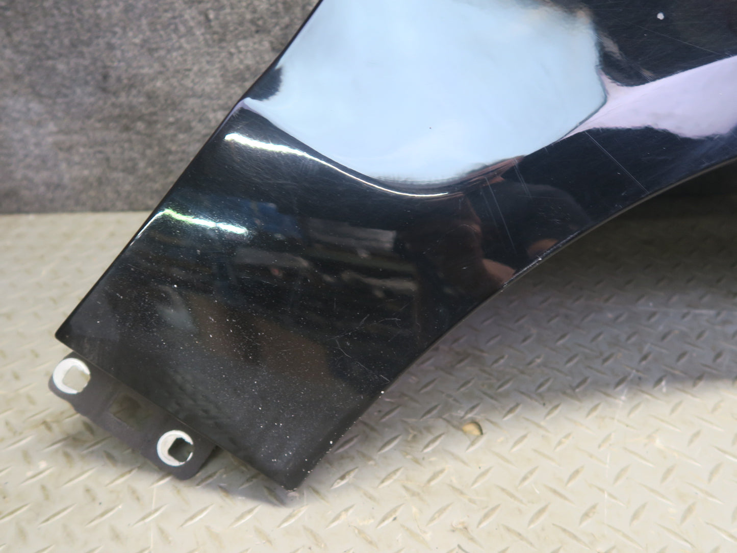 2012-2015 Mercedes W166 ML63 AMG Front Right Fender Shell Panel Black OEM