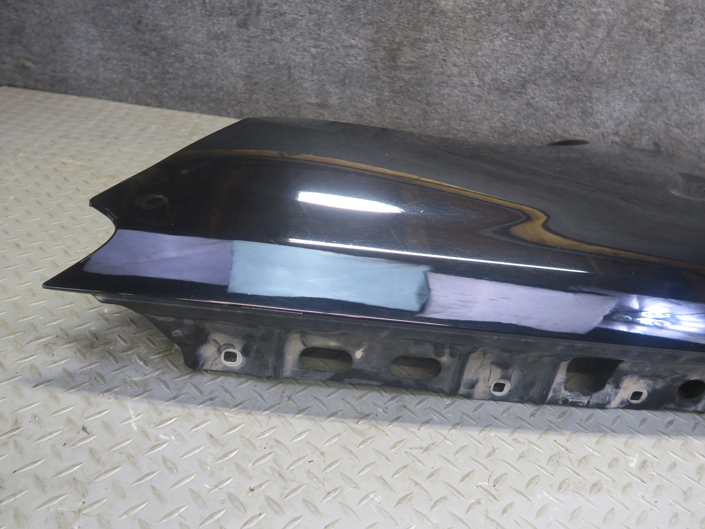 2012-2015 Mercedes W166 ML63 AMG Front Right Fender Shell Panel Black OEM