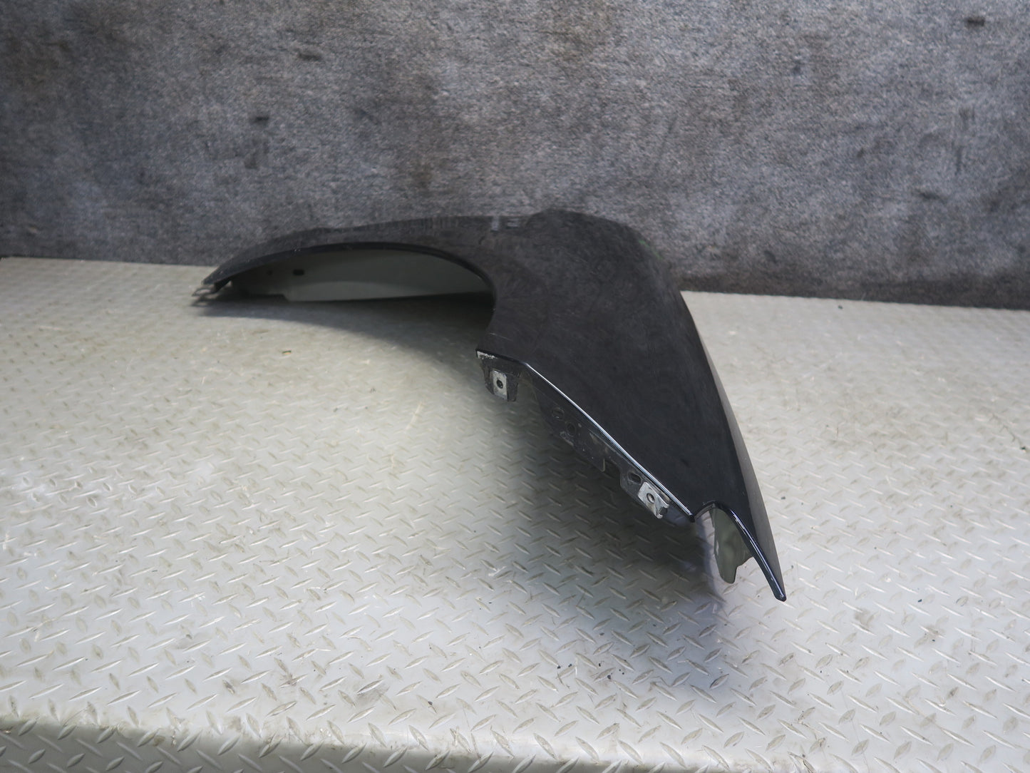 2012-2015 Mercedes W166 ML63 AMG Front Right Fender Shell Panel Black OEM