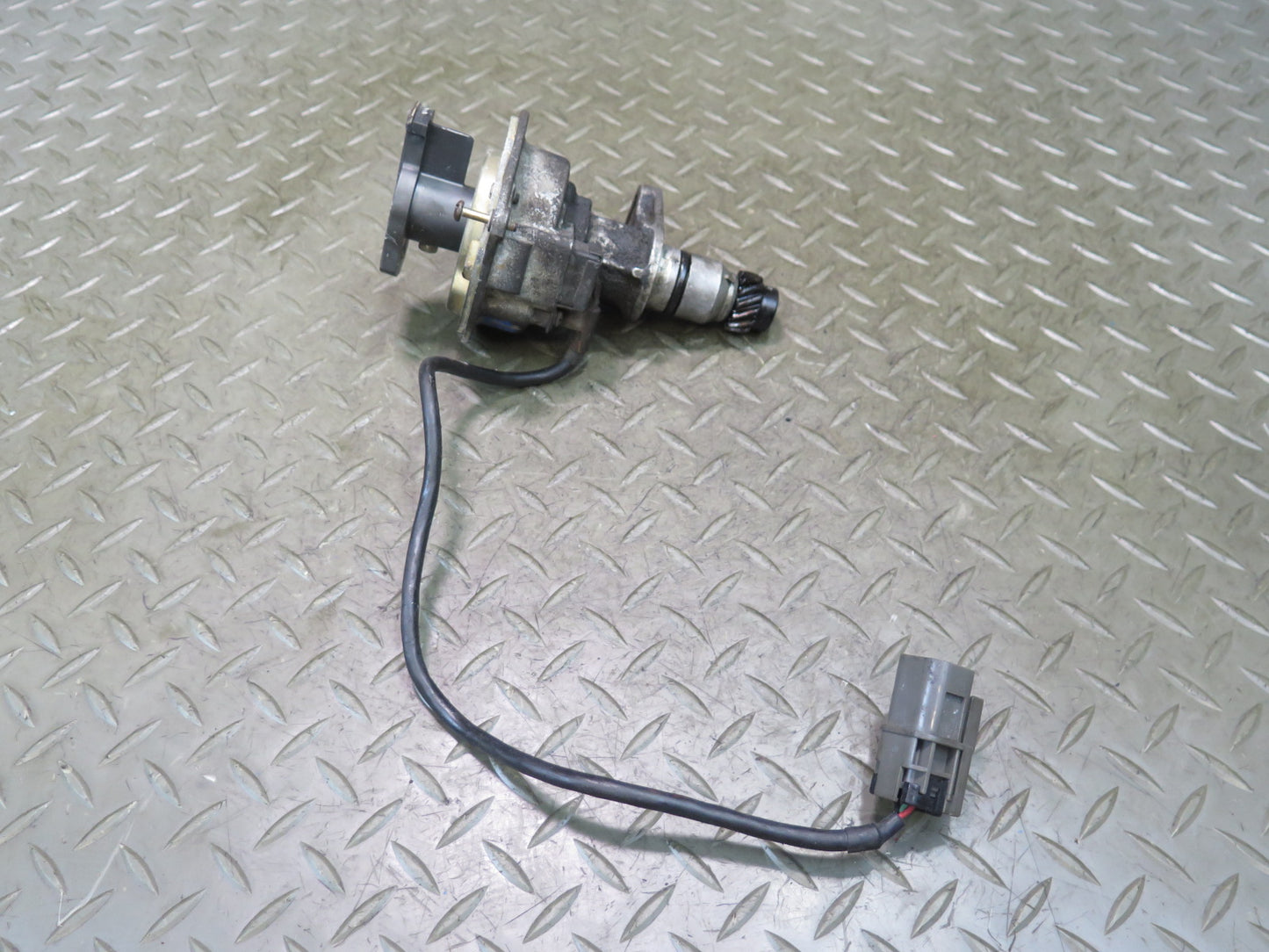 84-86 Nissan Z31 300ZX NA Ignition Distributor OEM