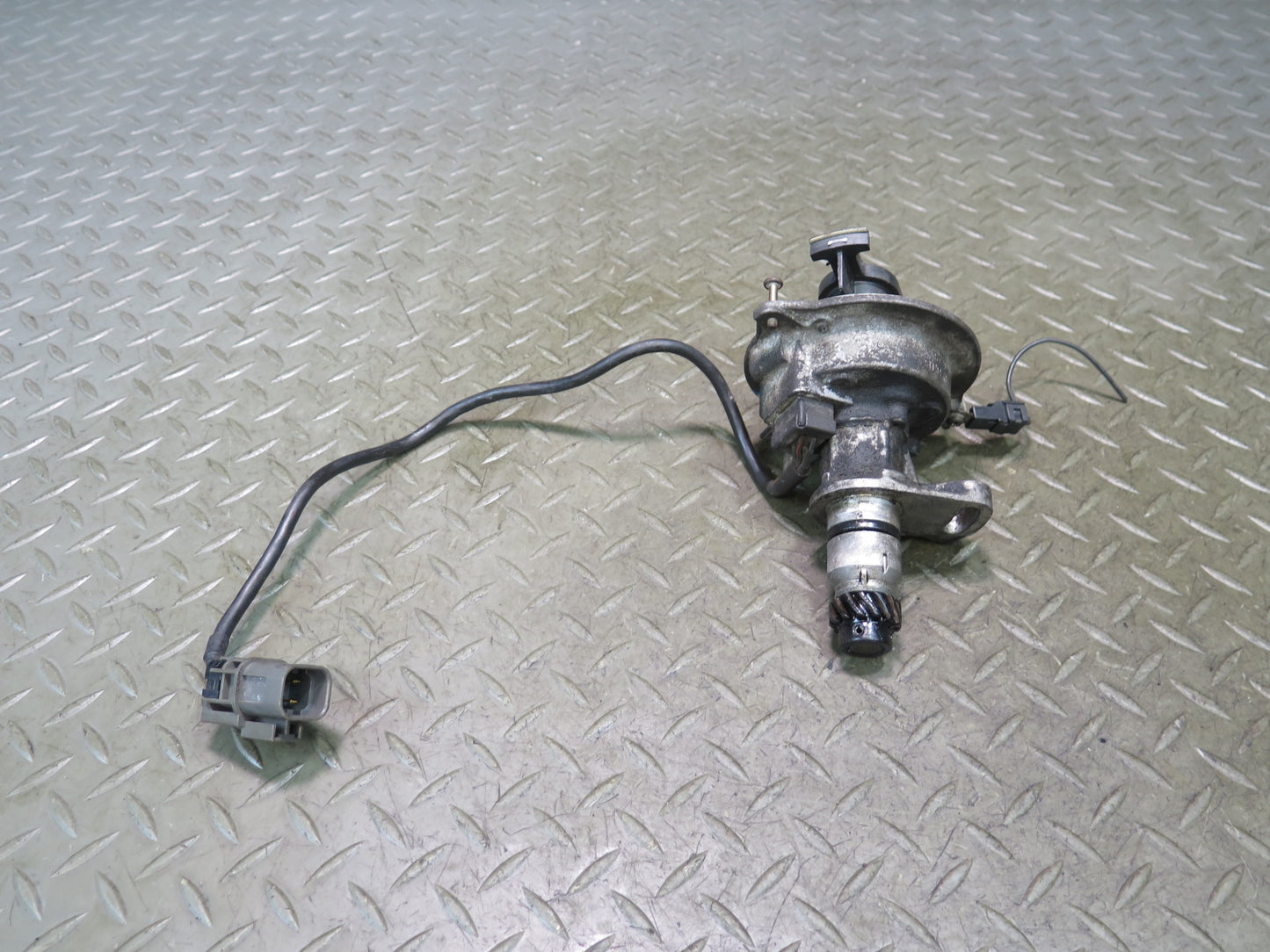 84-86 Nissan Z31 300ZX NA Ignition Distributor OEM