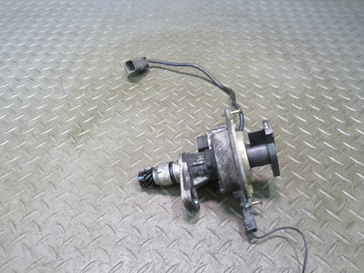 84-86 Nissan Z31 300ZX NA Ignition Distributor OEM