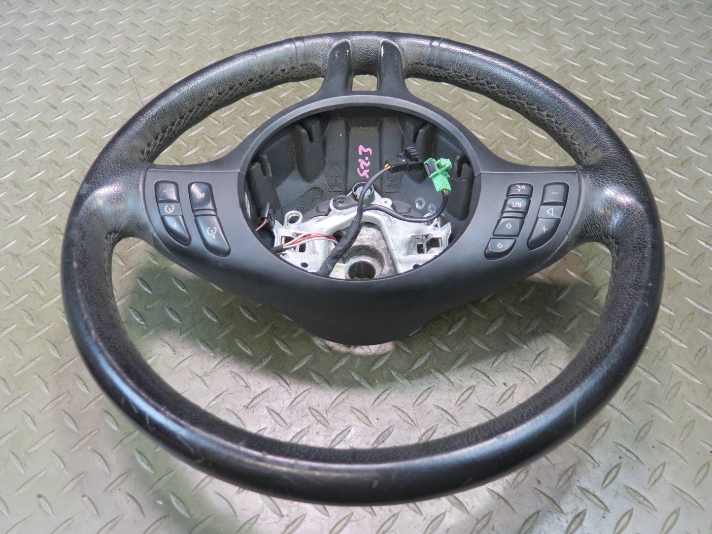01-06 BMW E46 330ci 3-SPOKE Leather Sport Steering w Controls Black OEM
