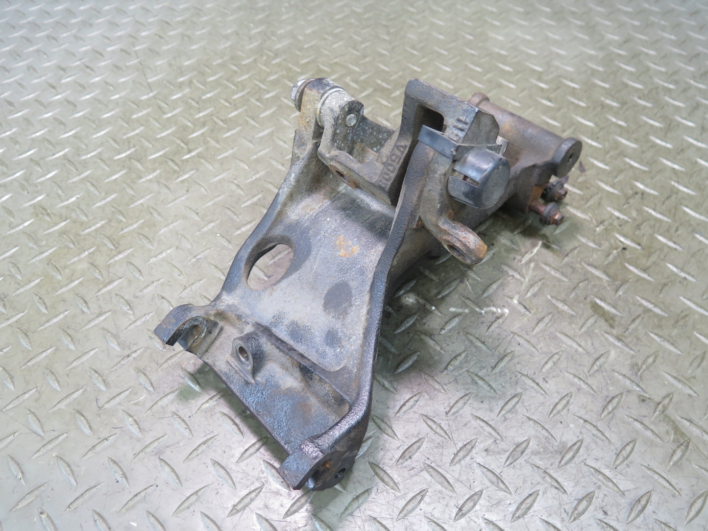 84-89 Nissan Z31 300ZX NON Turbo A/C Compressor Mount Bracket Support OEM