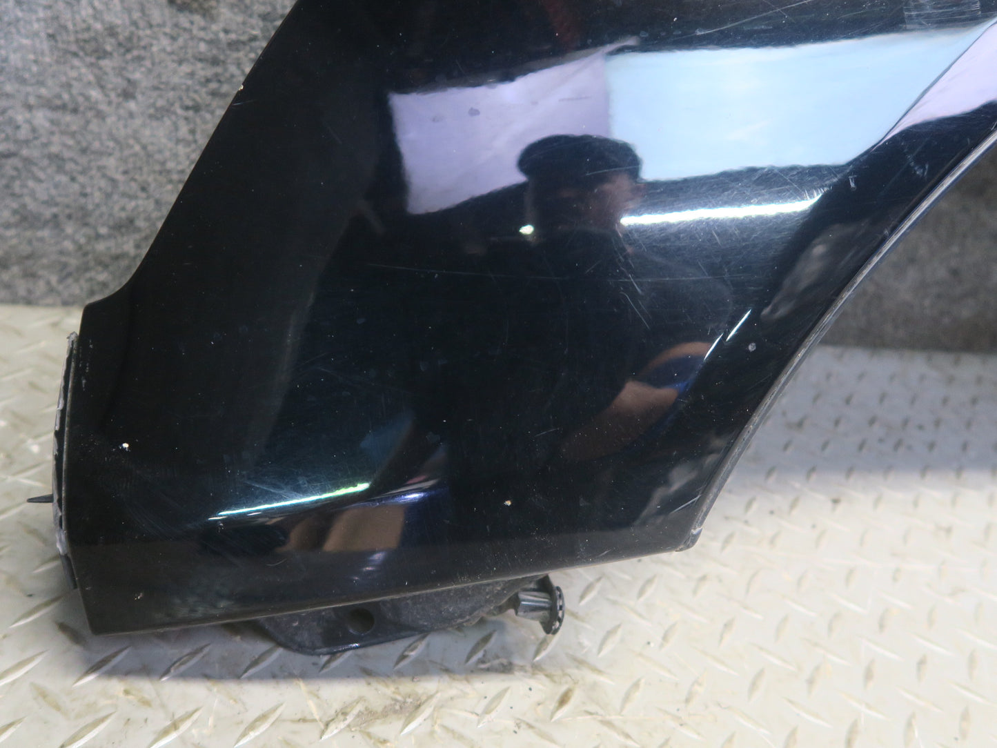 01-03 Lexus UCF30L LS430 Front Left Fender Shell Panel Cover Black OEM