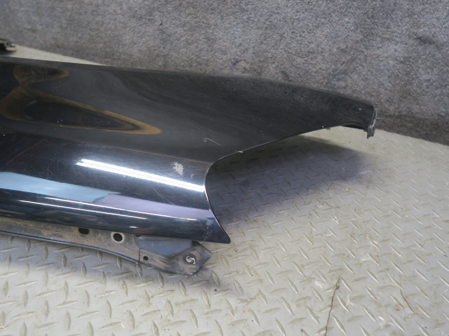 01-03 Lexus UCF30L LS430 Front Left Fender Shell Panel Cover Black OEM