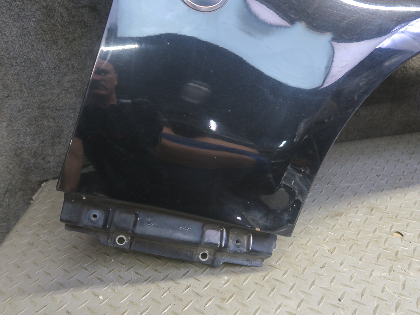 06-07 Nissan Z33 350Z Convertible Front Right Fender Shell Cover Panel Black OEM
