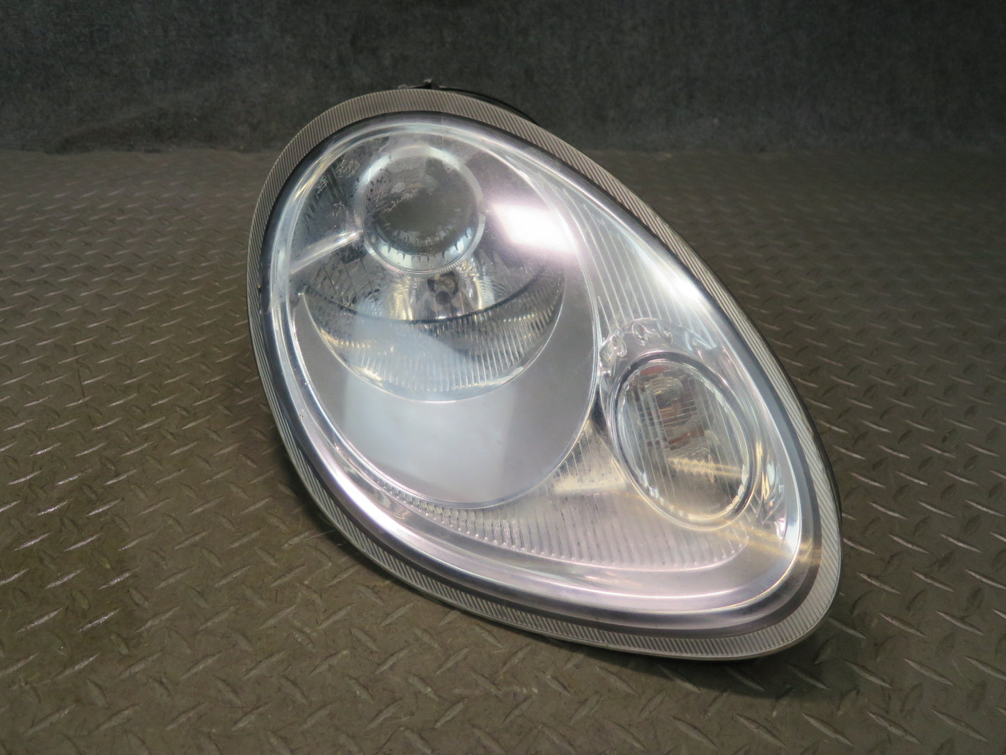 2005-2008 Porsche Boxster 987 Front Right Pass Side Xenon Headlight Lamp